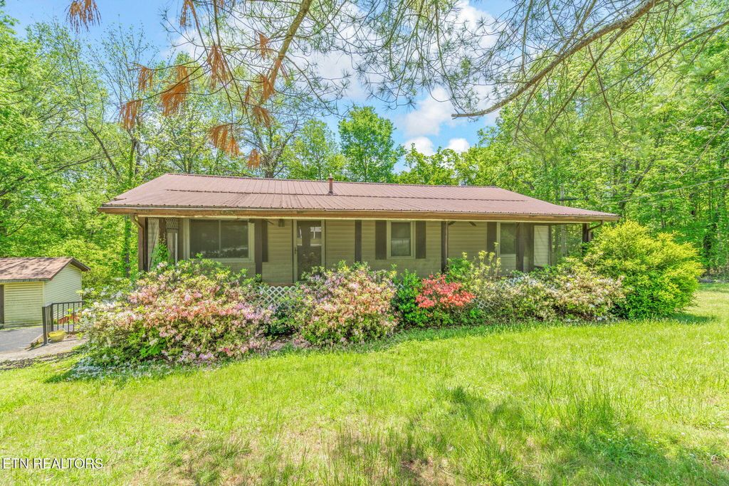 Photo of 1346 Black Jack Rd, Rockwood, TN 37854 (MLS # 1299575)
