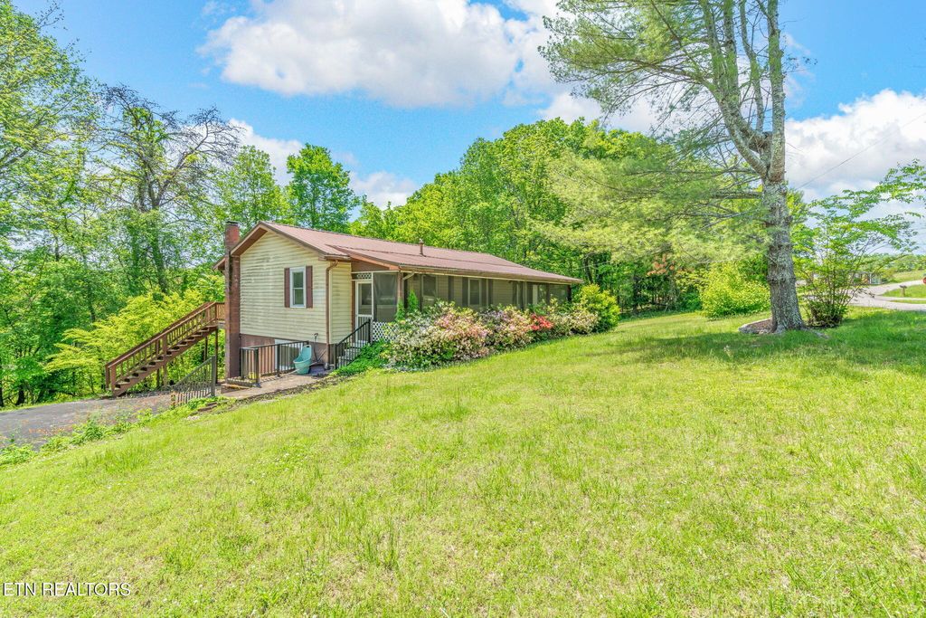 Photo of 1346 Black Jack Rd, Rockwood, TN 37854 (MLS # 1299575)