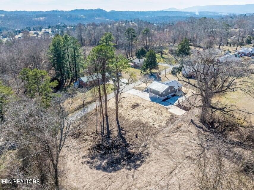 Photo of 215 Hilltop Rd, LaFollette, TN 37766 (MLS # 1352725)
