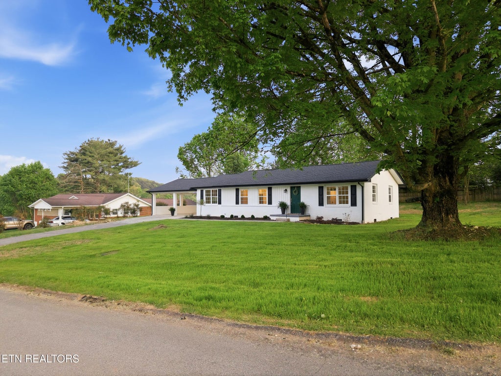 Photo of 415 Gate St, Jefferson City, TN 37760 (MLS # 1348335)