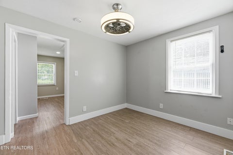 Tiny photo for 108 Meadowbrook St, Clinton, TN 37716 (MLS # 1349351)