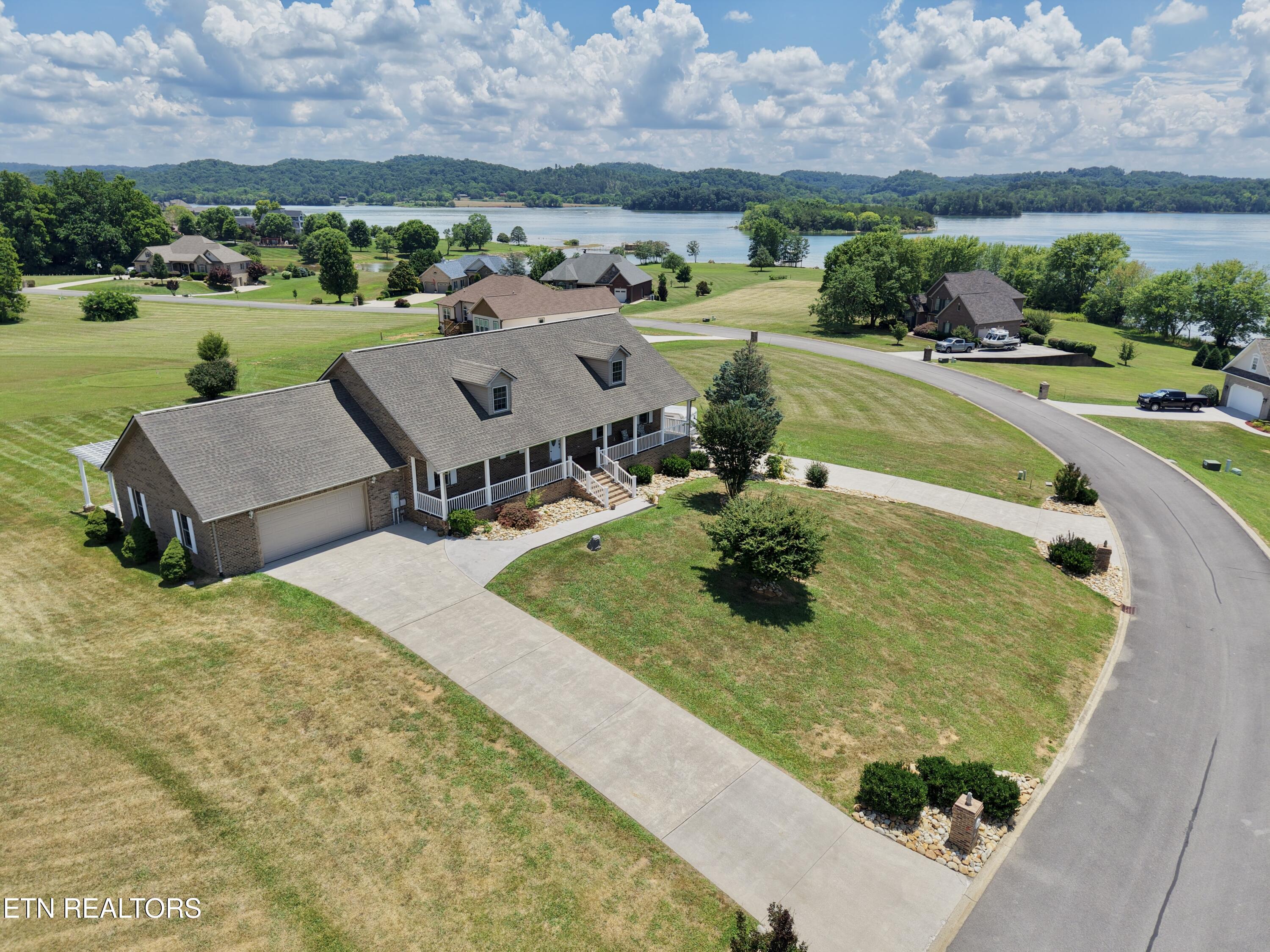 4013 Paradise Drive