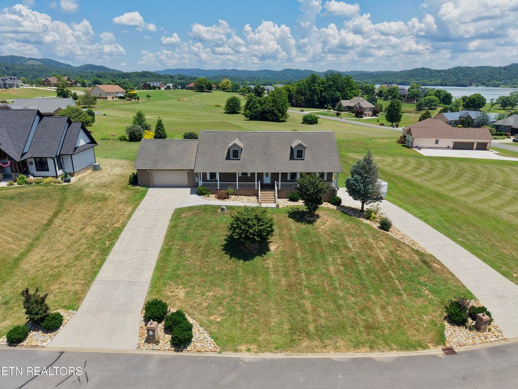 Photo of 4013 Paradise Drive, Mooresburg, TN 37811 (MLS # 1306974)