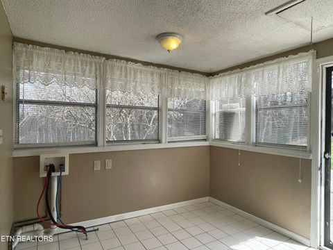 Tiny photo for 105 Echo Valley Rd, Rocky Top, TN 37769 (MLS # 1323301)