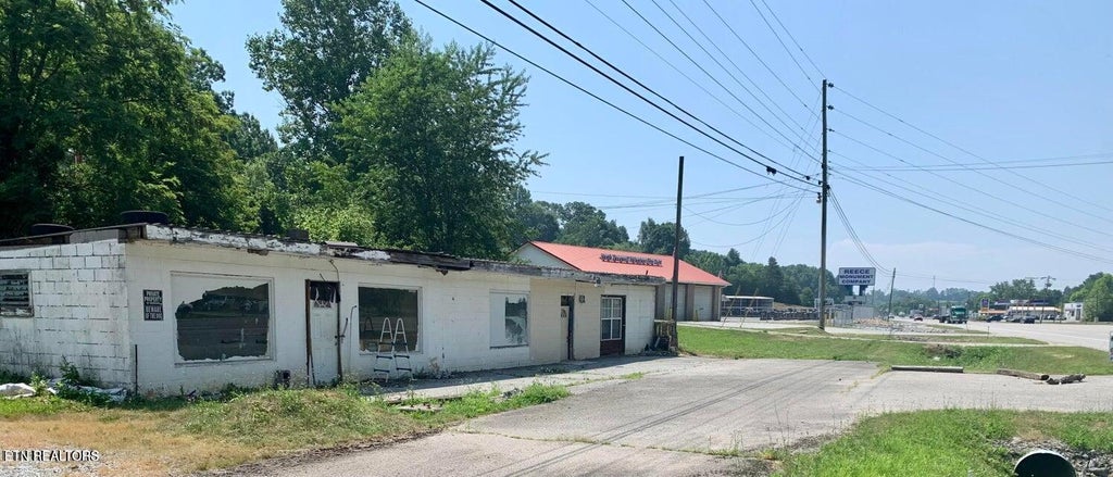 Photo of 3340 Hwy 25E, Tazewell, TN 37879 (MLS # 1347203)