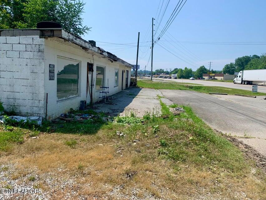 3340 Hwy 25E