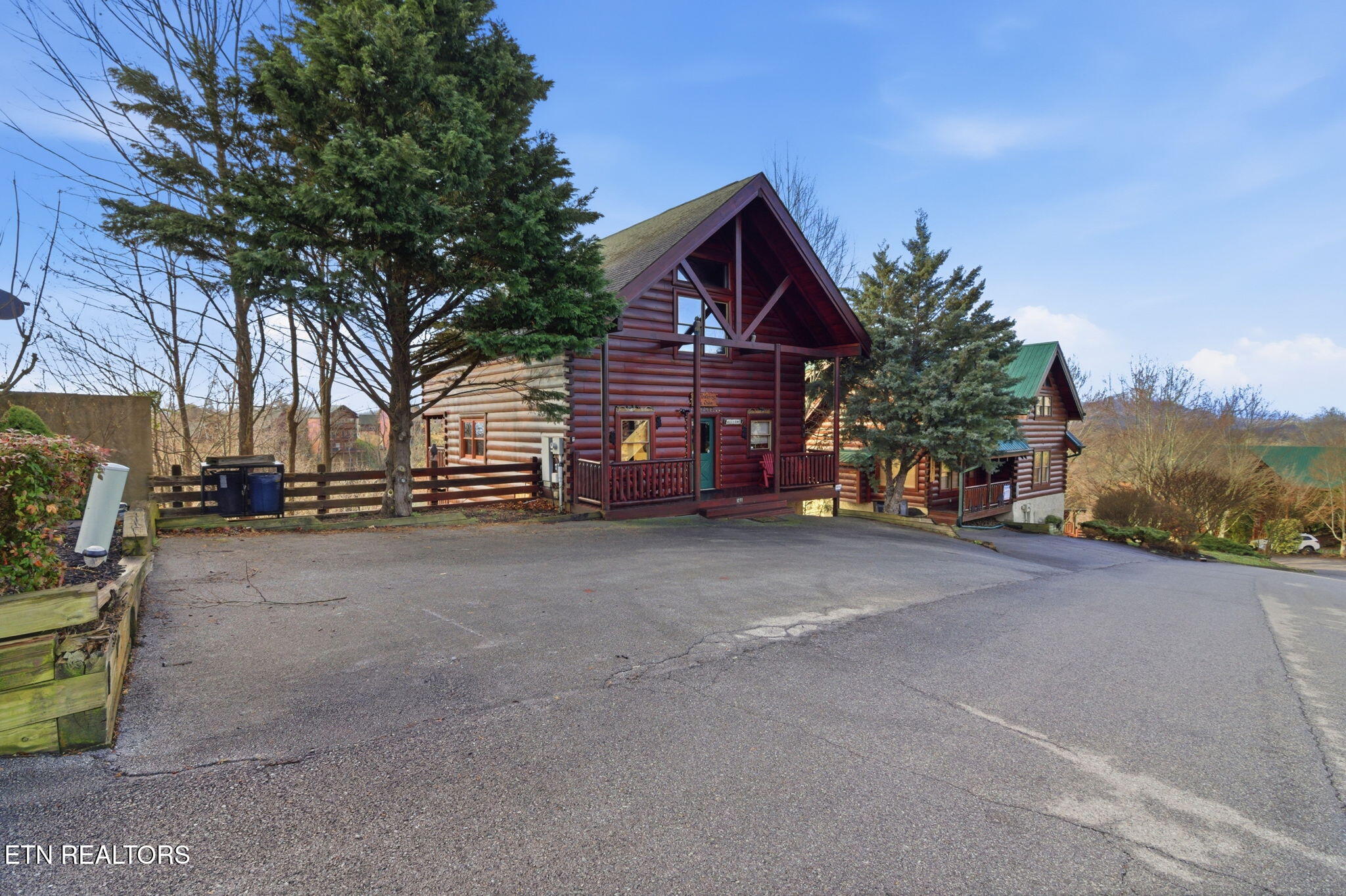 1091 Towering Oaks Drive