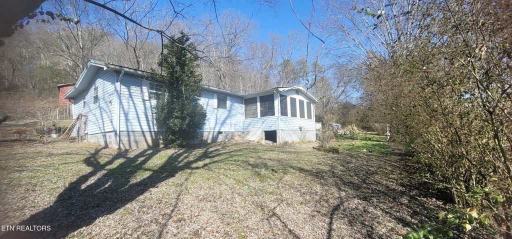 Photo of 1536 Post Oak Rd, Rockwood, TN 37854 (MLS # 1288718)