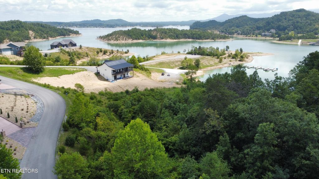 Photo of Emerald Pointe Blvd, Sevierville, TN 37876 (MLS # 1311330)