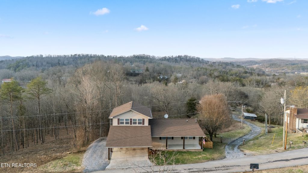 Photo of 111 Cedar Hills Road Rd, Sevierville, TN 37862 (MLS # 1330165)