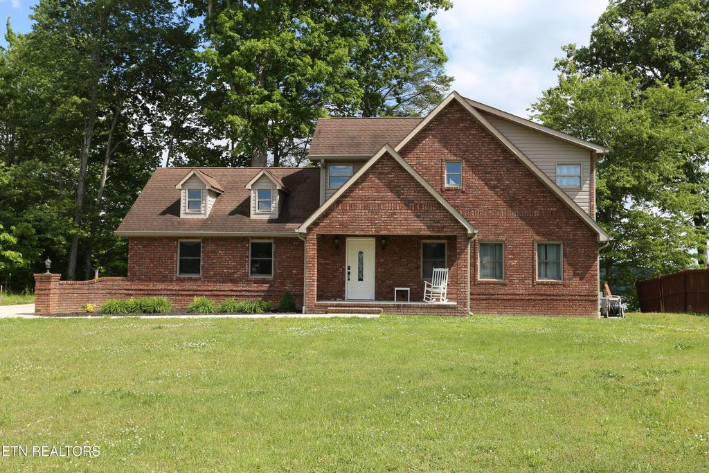 Photo of 115 Dabbs Drive, Spring City, TN 37381 (MLS # 1339839)