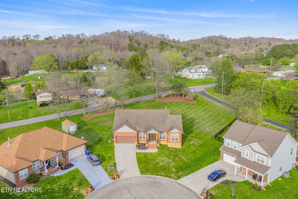 Photo of 9360 Gabrielle Rd, Strawberry Plains, TN 37871 (MLS # 1334009)