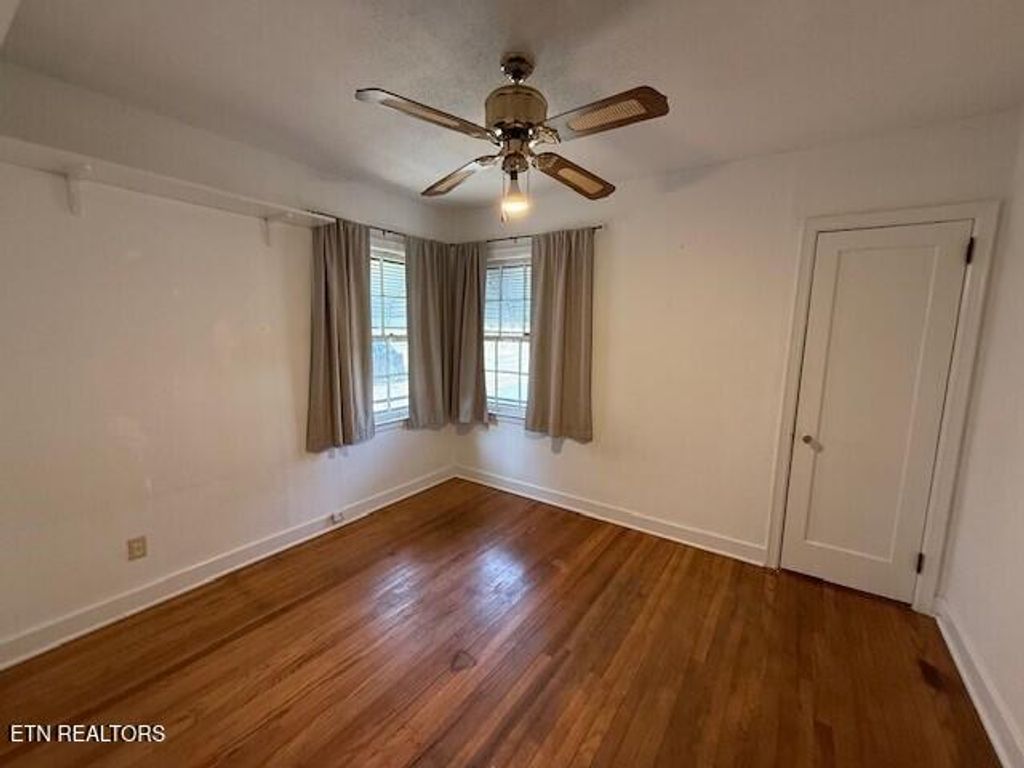 Photo of 4302 Raven Drive, Knoxville, TN 37918 (MLS # 1325276)