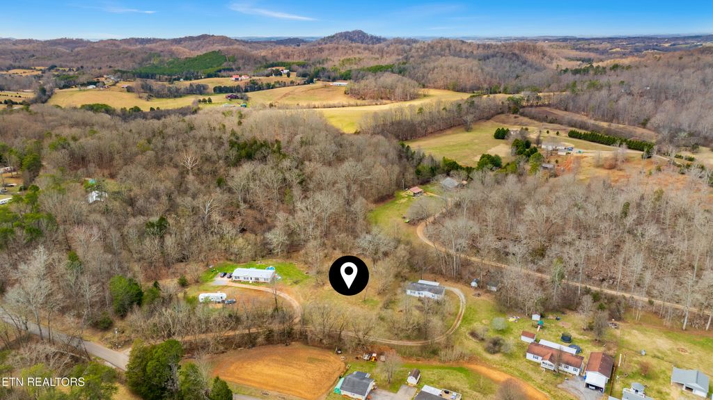 Photo of 1038 Cloyds Church Rd, Greenback, TN 37742 (MLS # 1291885)