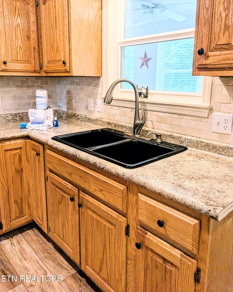 Tiny photo for 3240 W Laurelwood Ave, Sevierville, TN 37862 (MLS # 1356959)