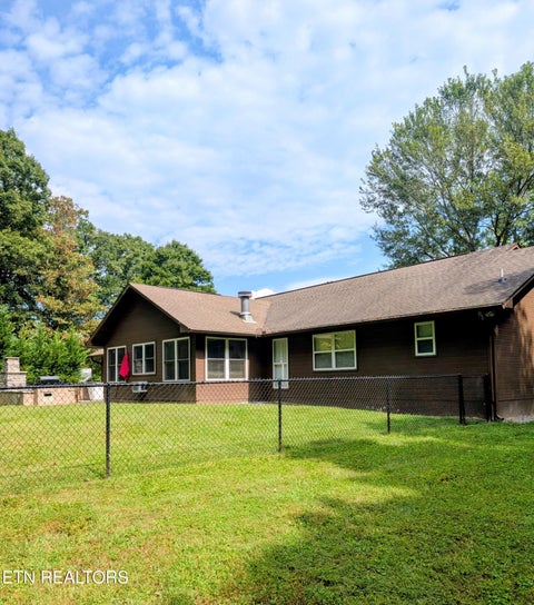 Tiny photo for 3240 W Laurelwood Ave, Sevierville, TN 37862 (MLS # 1356959)