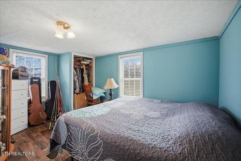 Tiny photo for 815 Cave St, Morristown, TN 37813 (MLS # 1329457)