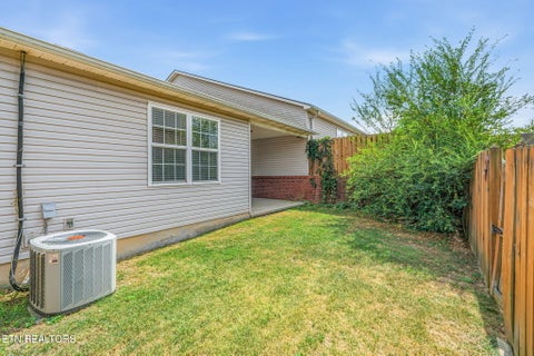 Tiny photo for 923 Webster Groves Lane, Knoxville, TN 37909 (MLS # 1355875)