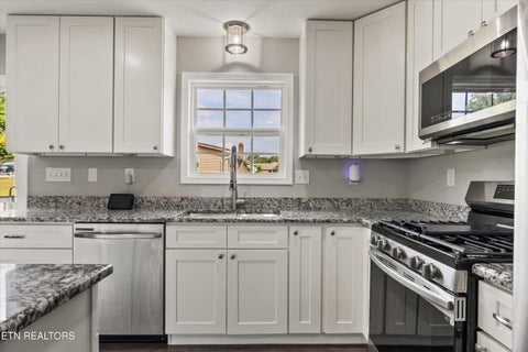 Tiny photo for 1326 Raulston Rd, Maryville, TN 37803 (MLS # 1355405)