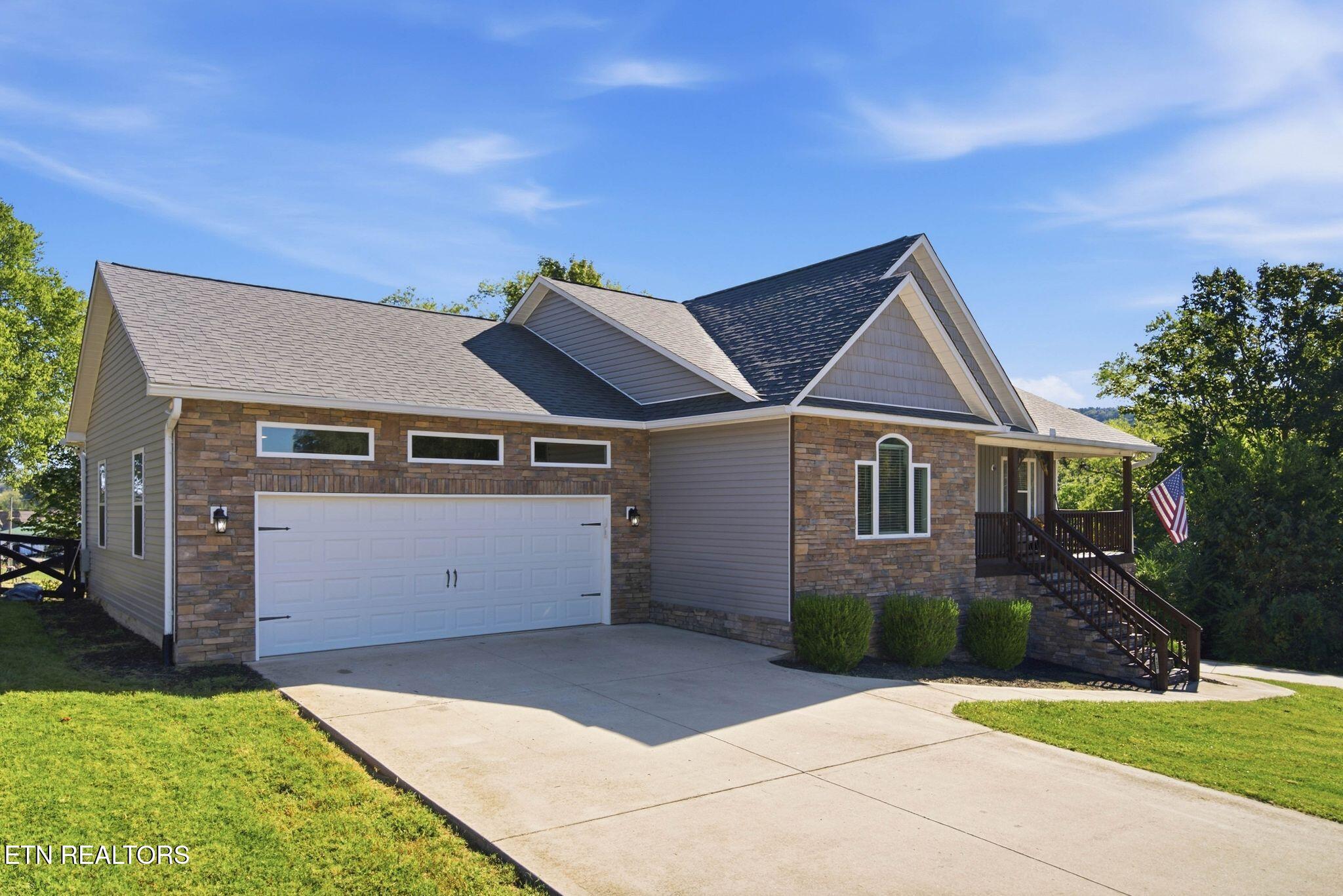 122 Sportsman Lane