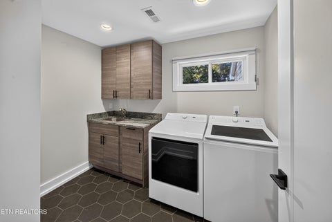 Tiny photo for 4018 Hiawatha Drive, Knoxville, TN 37919 (MLS # 1360274)
