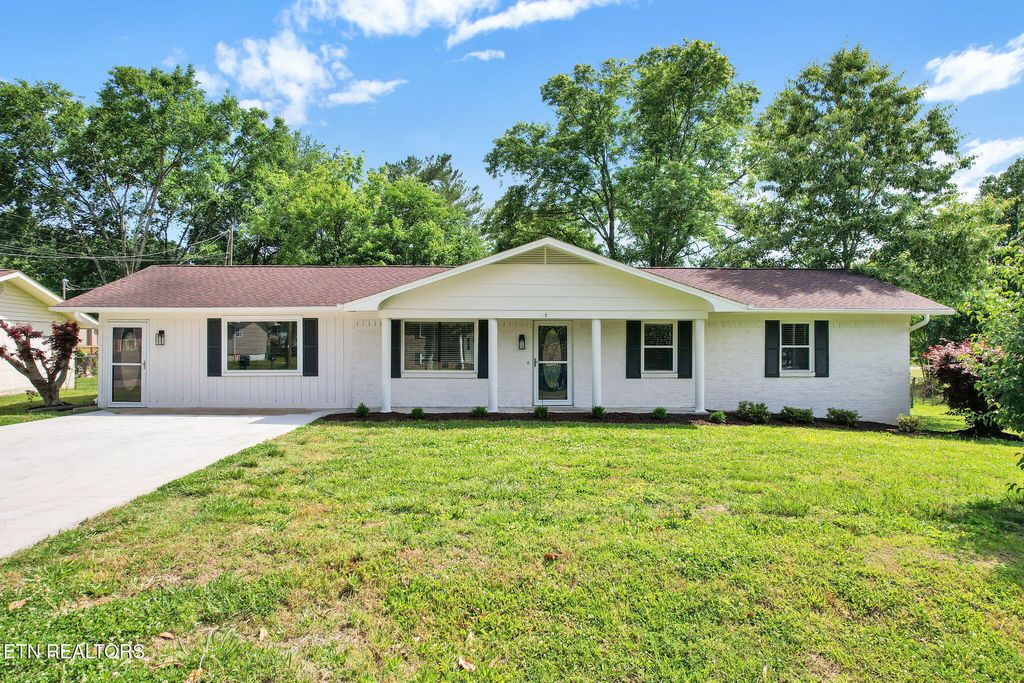 Photo of 2065 Ann Lane, Cleveland, TN 37312 (MLS # 1340855)