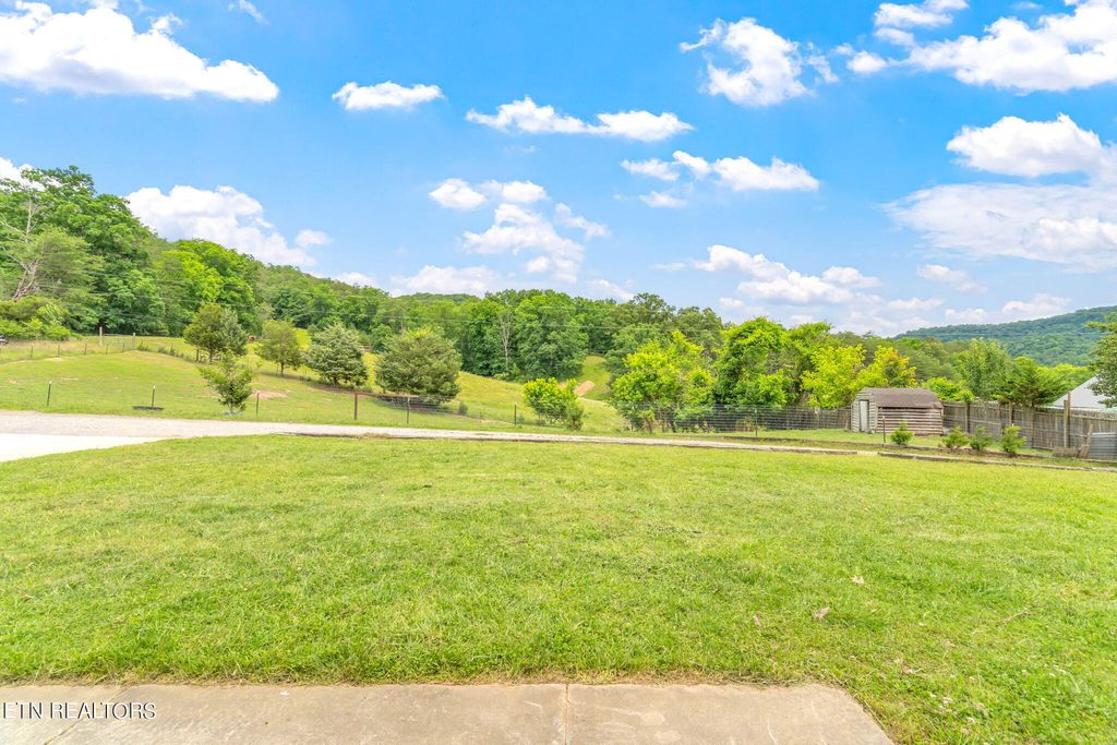 Photo of 135 Buck Lane, Maynardville, TN 37807 (MLS # 1264776)