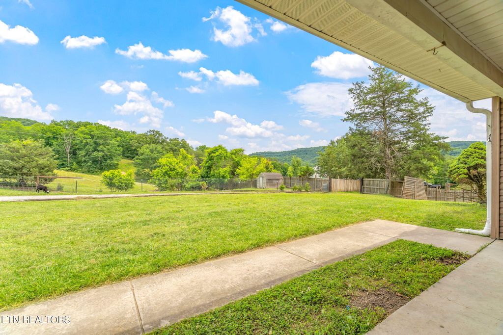 Photo of 135 Buck Lane, Maynardville, TN 37807 (MLS # 1264776)