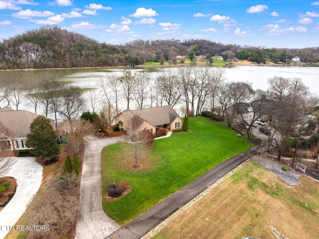 Photo of 3867 Attley Drive, Louisville, TN 37777 (MLS # 1293021)