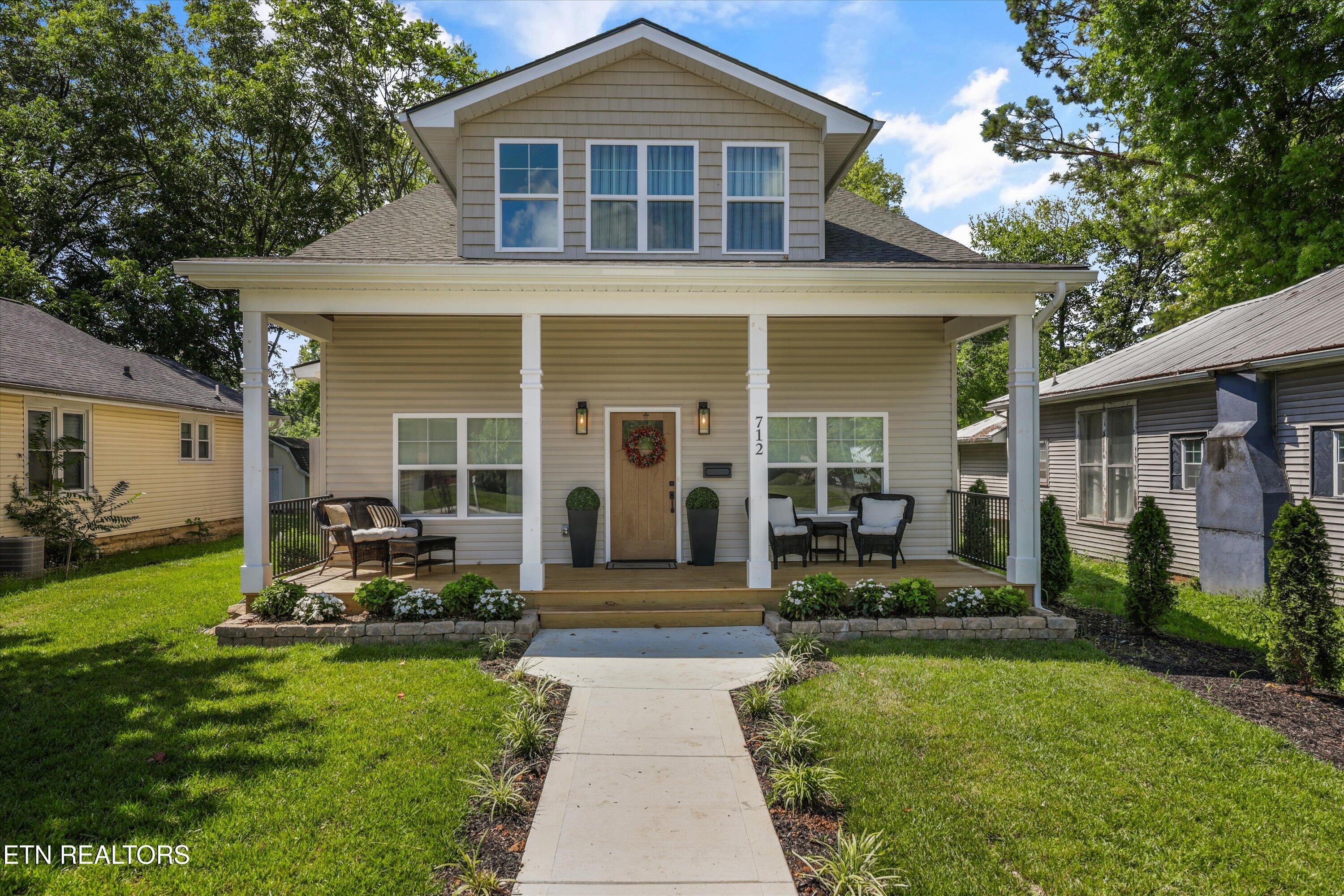 Photo 1 of 36 — 712 Atlantic Avenue Ave, Knoxville, TN 37917