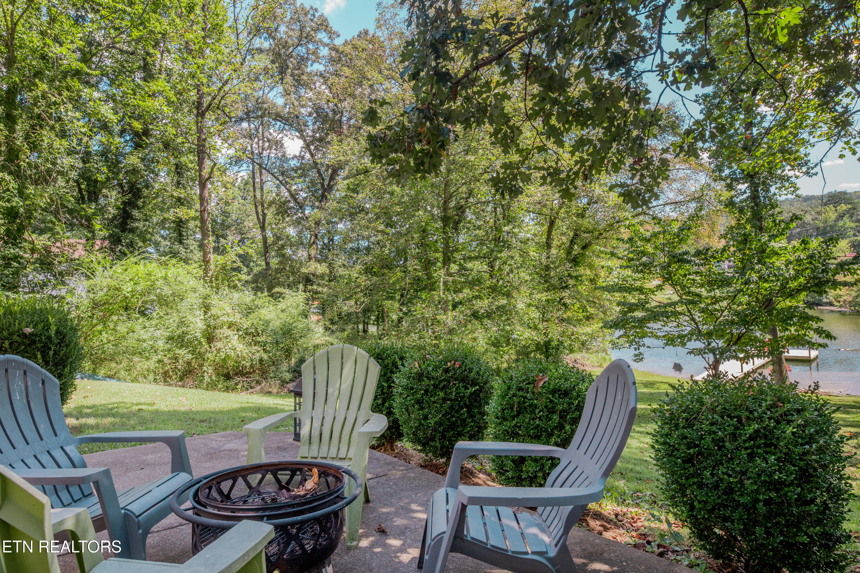 1112 Dogwood Drive