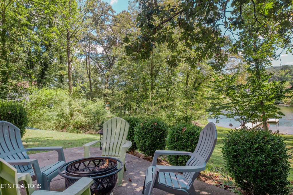 Photo of 1112 Dogwood Drive, Kingston, TN 37763 (MLS # 1313646)
