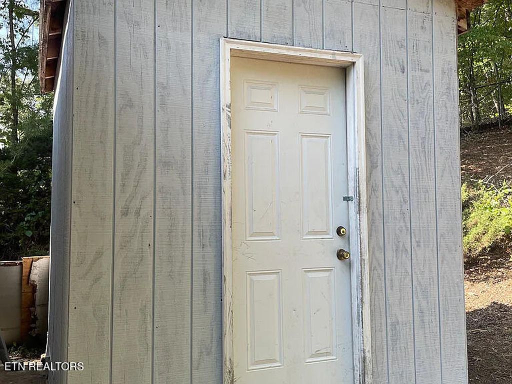 Photo of 155 deloizer Lane, Rockwood, TN 37854 (MLS # 1319544)