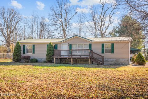 Photo of 30 Brown Creek Drive, Crossville, TN 38571 (MLS # 1323476)