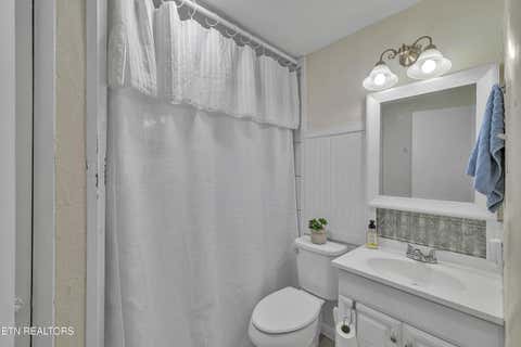 Tiny photo for 222 S Oakwood Ave, Clinton, TN 37716 (MLS # 1345231)