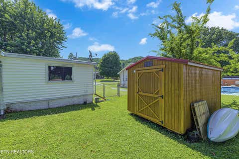 Tiny photo for 222 S Oakwood Ave, Clinton, TN 37716 (MLS # 1345231)