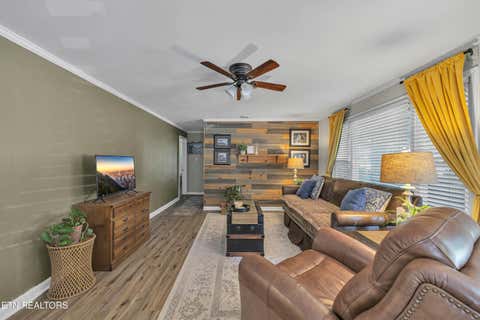Tiny photo for 222 S Oakwood Ave, Clinton, TN 37716 (MLS # 1345231)