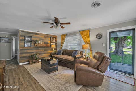 Tiny photo for 222 S Oakwood Ave, Clinton, TN 37716 (MLS # 1345231)
