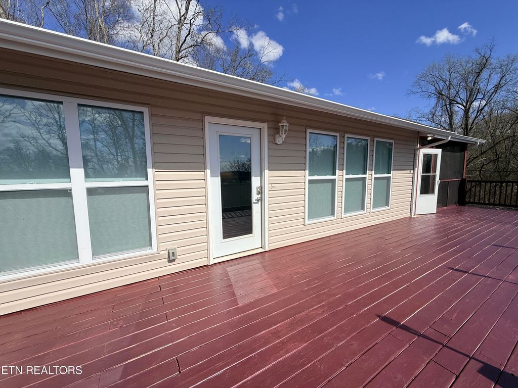 Photo of 4431 Deer Run Drive, Louisville, TN 37777 (MLS # 1331726)