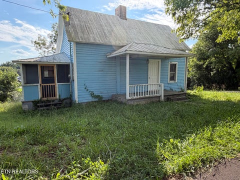 Photo of 911 Loop Rd, LaFollette, TN 37766 (MLS # 1352418)