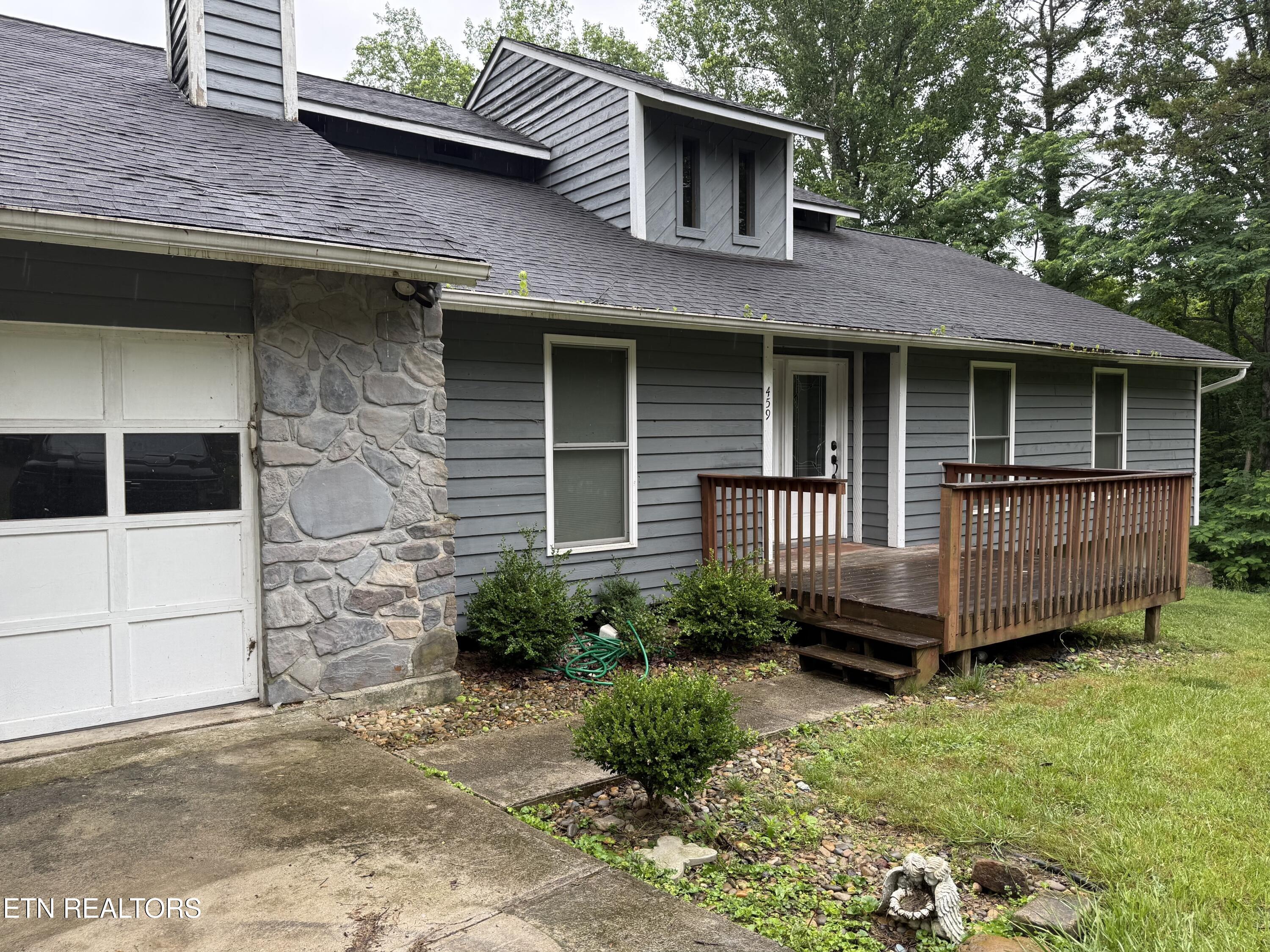 459 Dogwood Lane