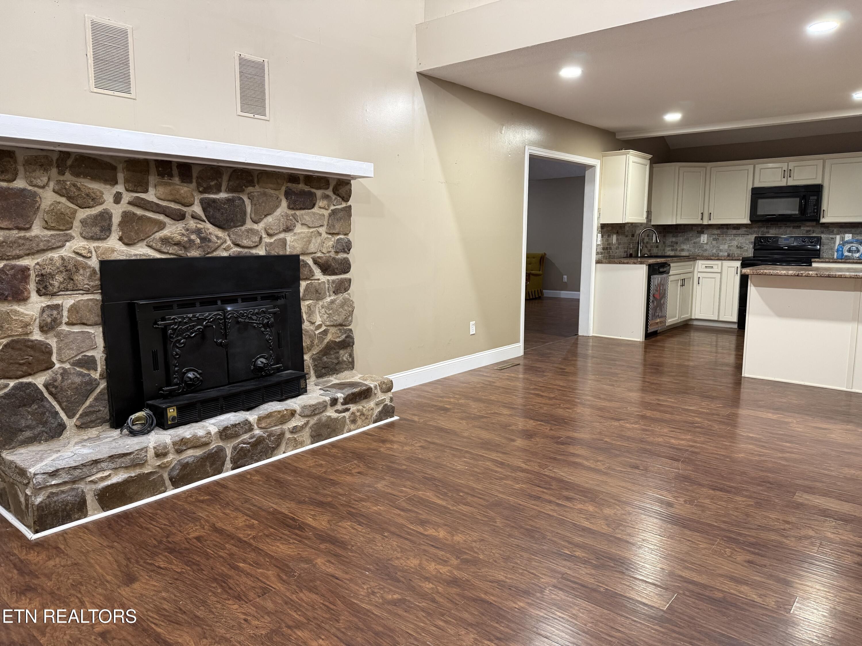 459 Dogwood Lane