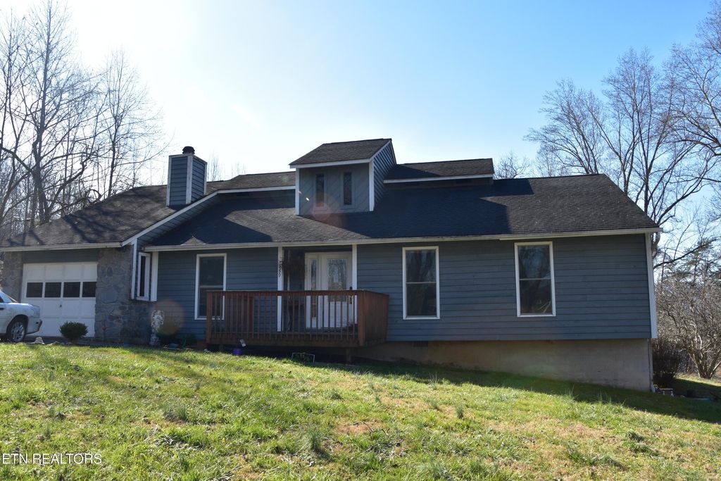 Photo of 459 Dogwood Lane, Jacksboro, TN 37757 (MLS # 1327324)