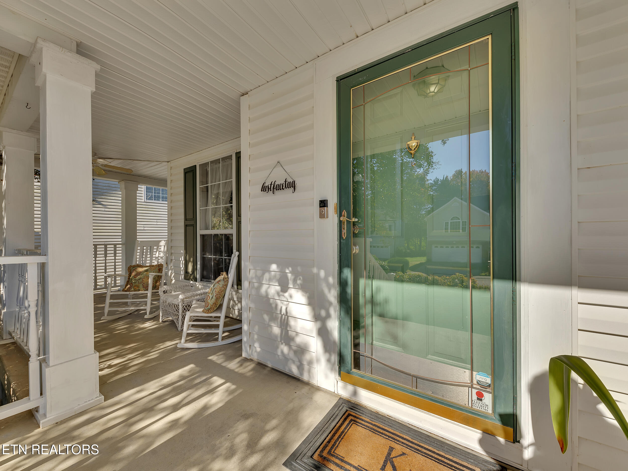 8135 Robins Nest Lane