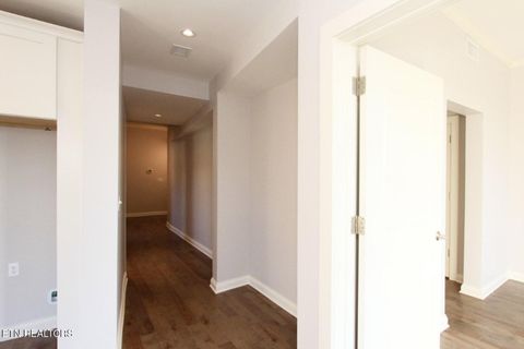 Tiny photo for 115 Willow Ave #200, Knoxville, TN 37915 (MLS # 1297973)