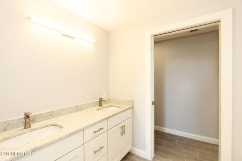 Tiny photo for 115 Willow Ave #200, Knoxville, TN 37915 (MLS # 1297973)