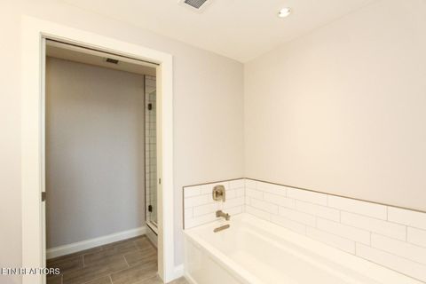 Tiny photo for 115 Willow Ave #200, Knoxville, TN 37915 (MLS # 1297973)