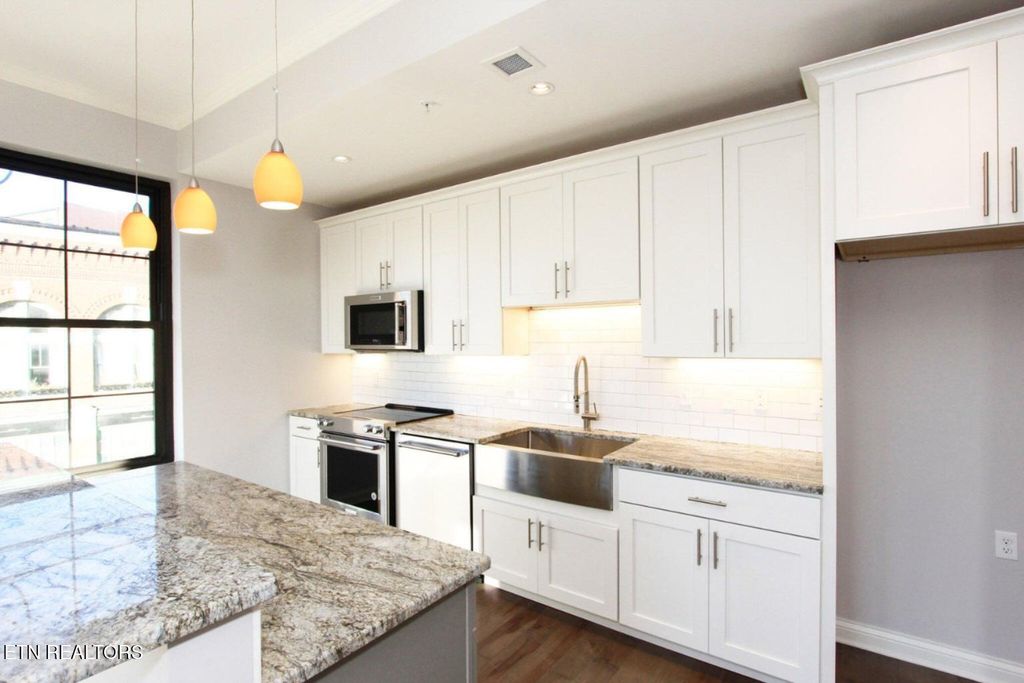 Photo of 115 Willow Ave #200, Knoxville, TN 37915 (MLS # 1297973)