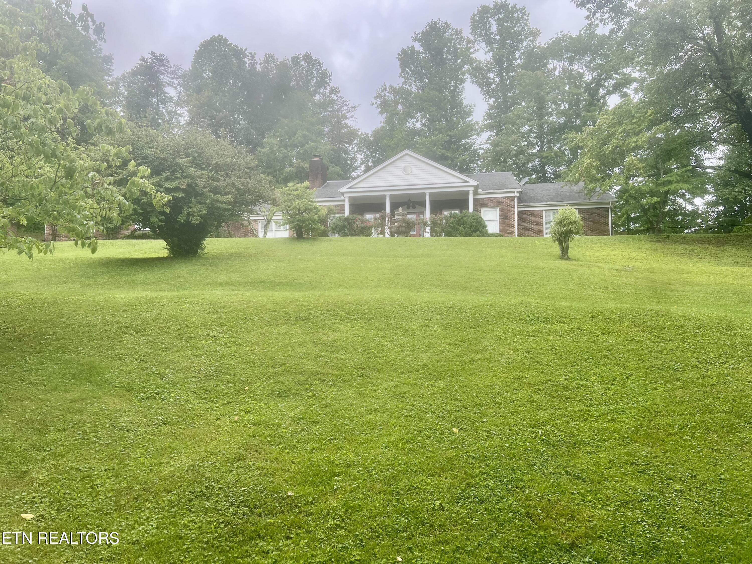 242 Adams Lane