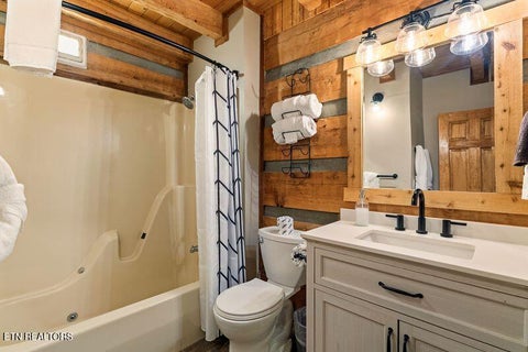 Tiny photo for 1126 E Foothills Drive, Gatlinburg, TN 37738 (MLS # 1355832)